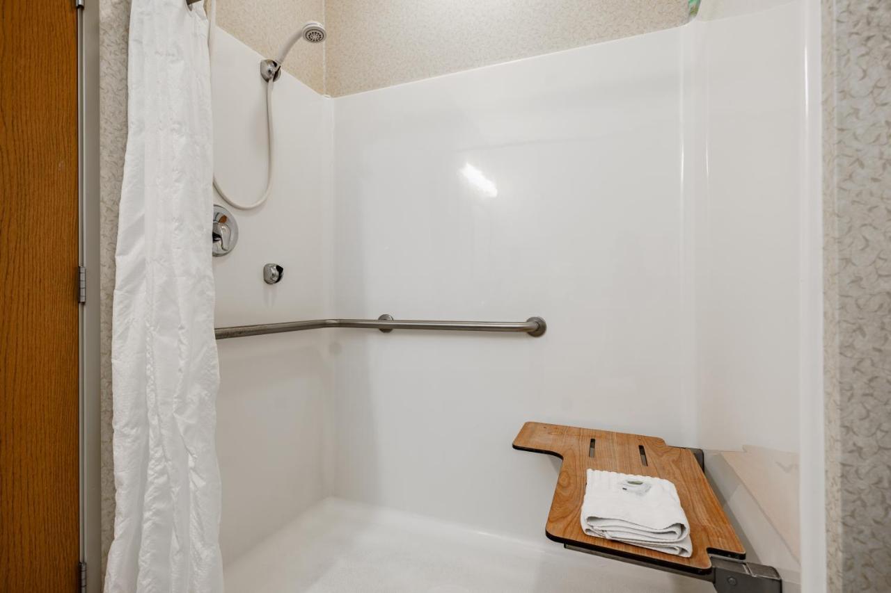 Cobblestone Suites - Ripon Экстерьер фото